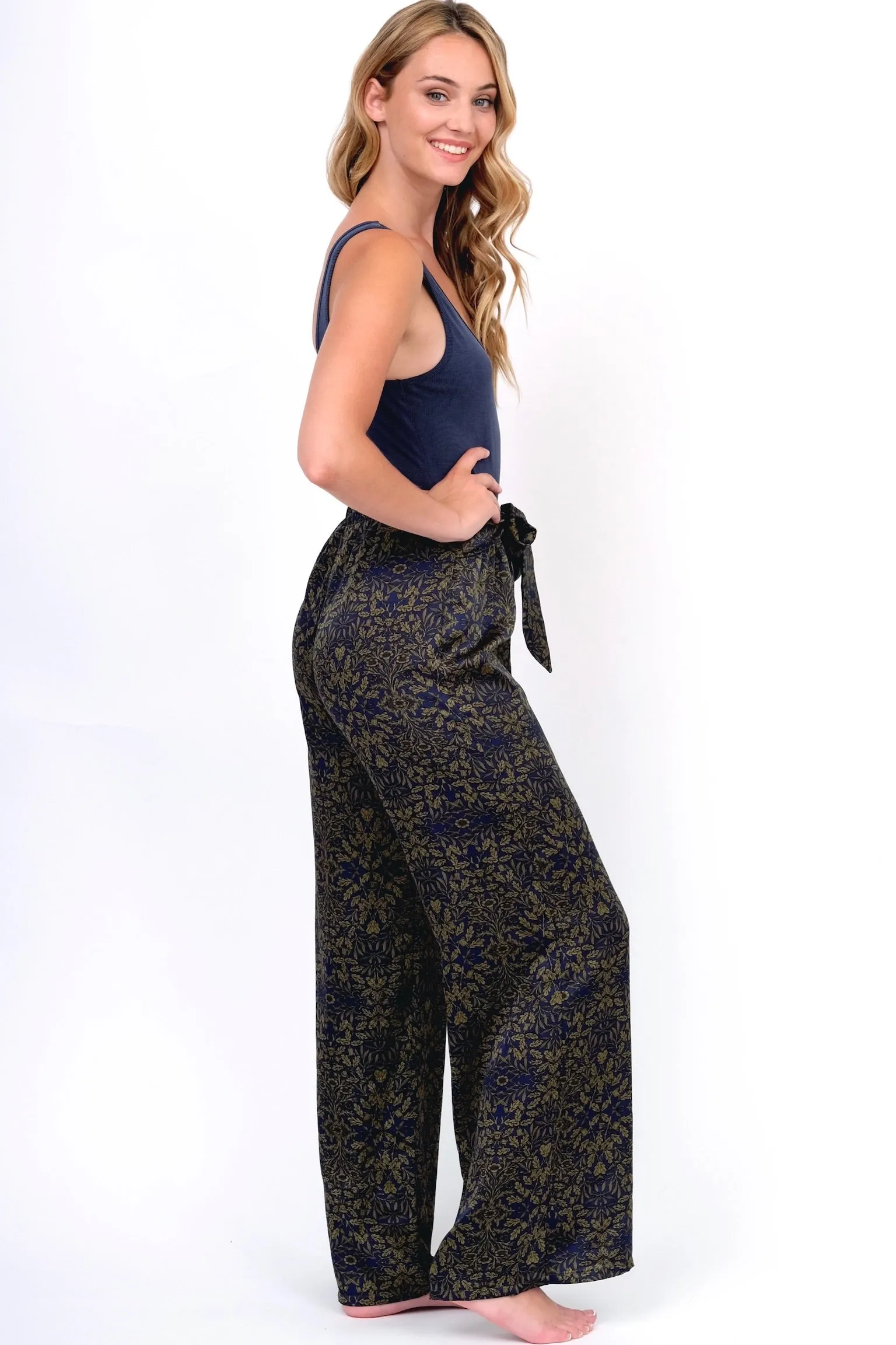 Foliage Print Wide Leg Pants