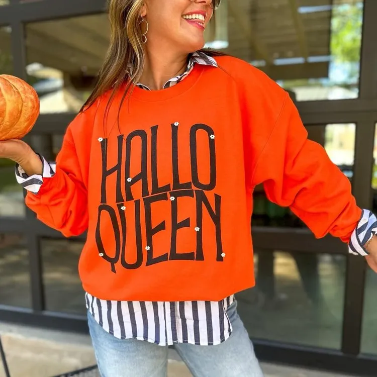 Hallo Queen Crew Neck