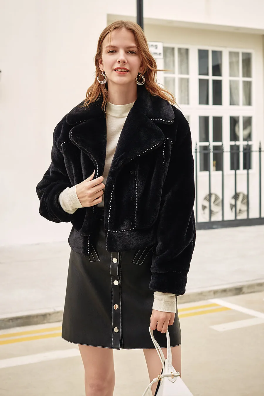 Large lapel short fur coat