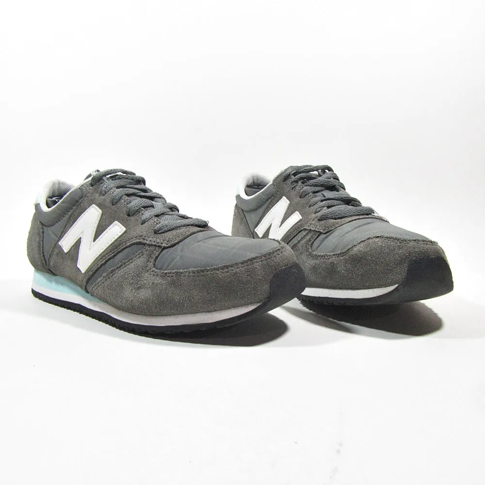 NEW BALANCE Arthletic Shoes