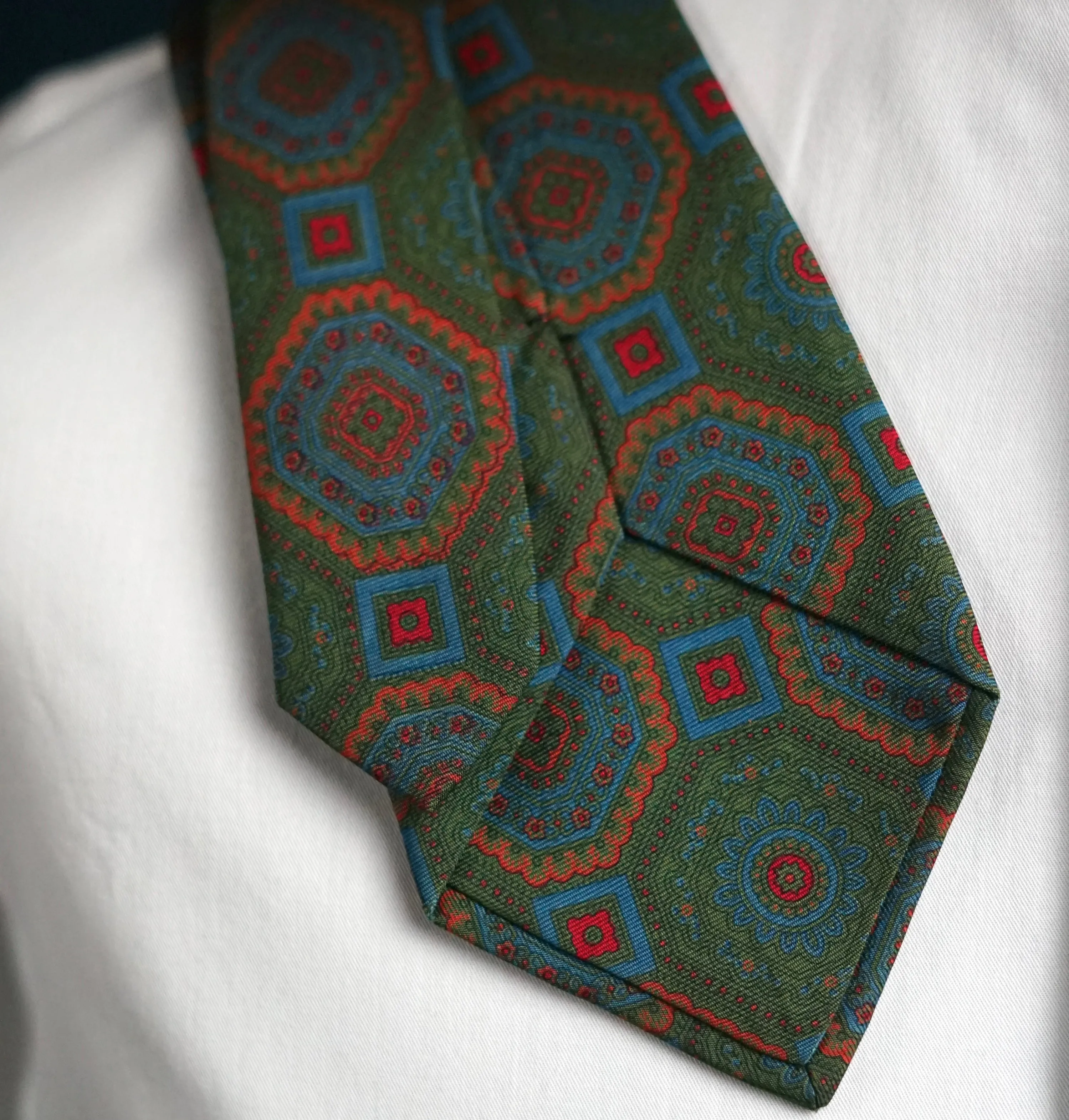 Romina Verde Vintage Tie