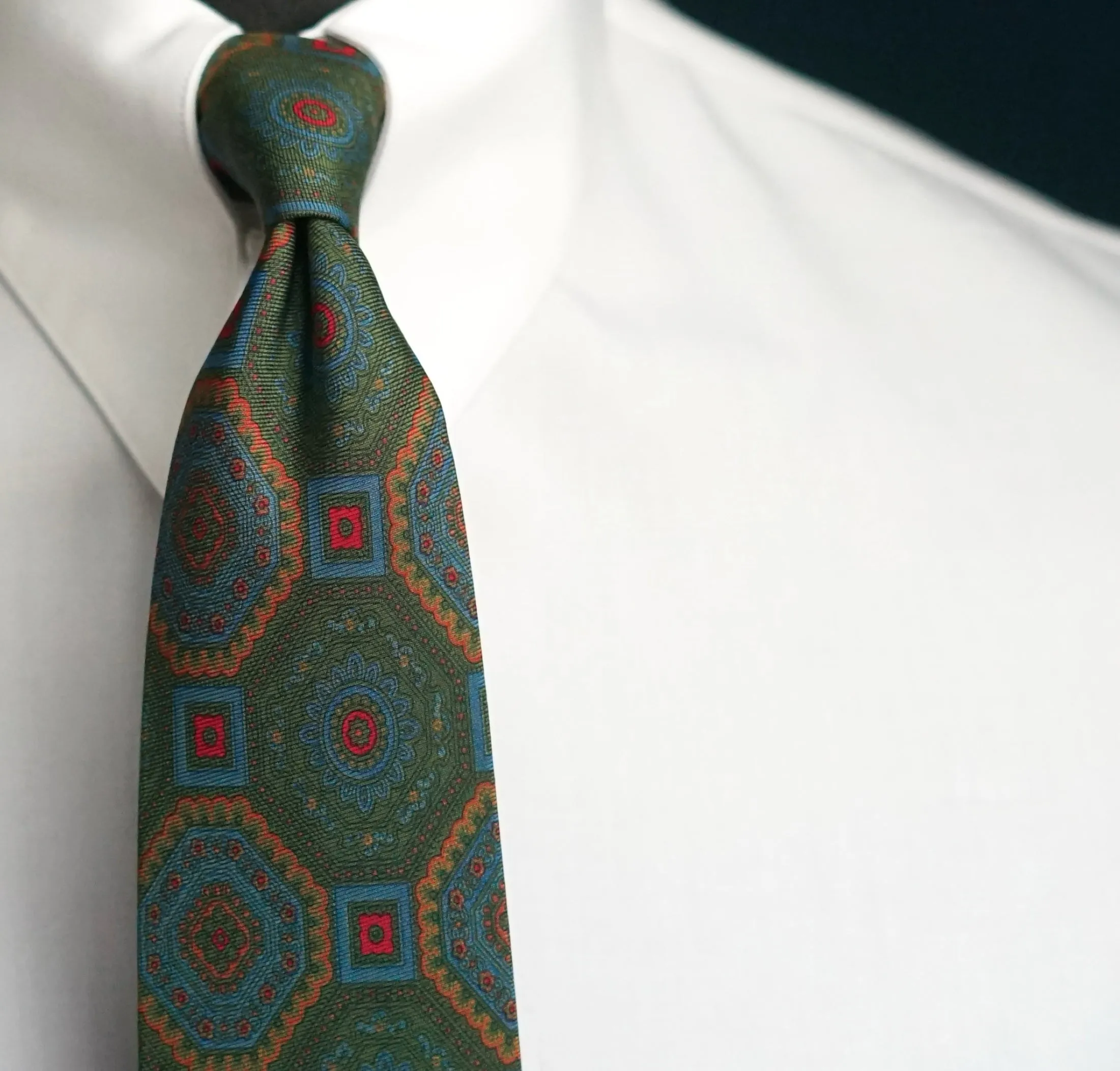 Romina Verde Vintage Tie