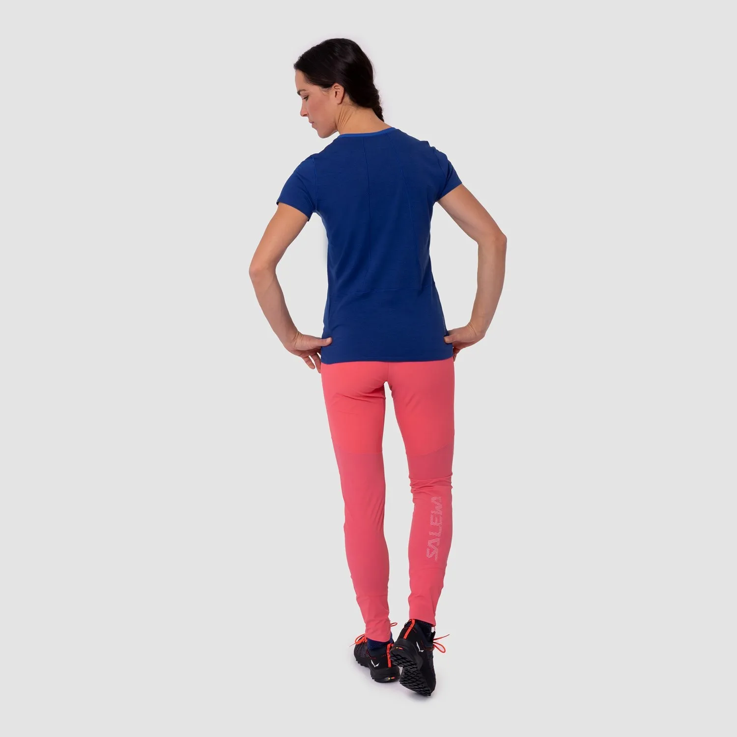 Salewa Women&#x27;s Agner Merino T-Shirt Electric | Buy Salewa Women&#x27;s Agner Merino T-Shirt Electric here | Outnorth