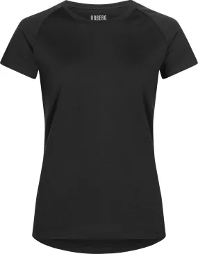 Urberg Women&#x27;s Lyngen Merino T-Shirt 2.0 Black Beauty | Buy Urberg Women&#x27;s Lyngen Merino T-Shirt 2.0 Black Beauty here | Outnorth