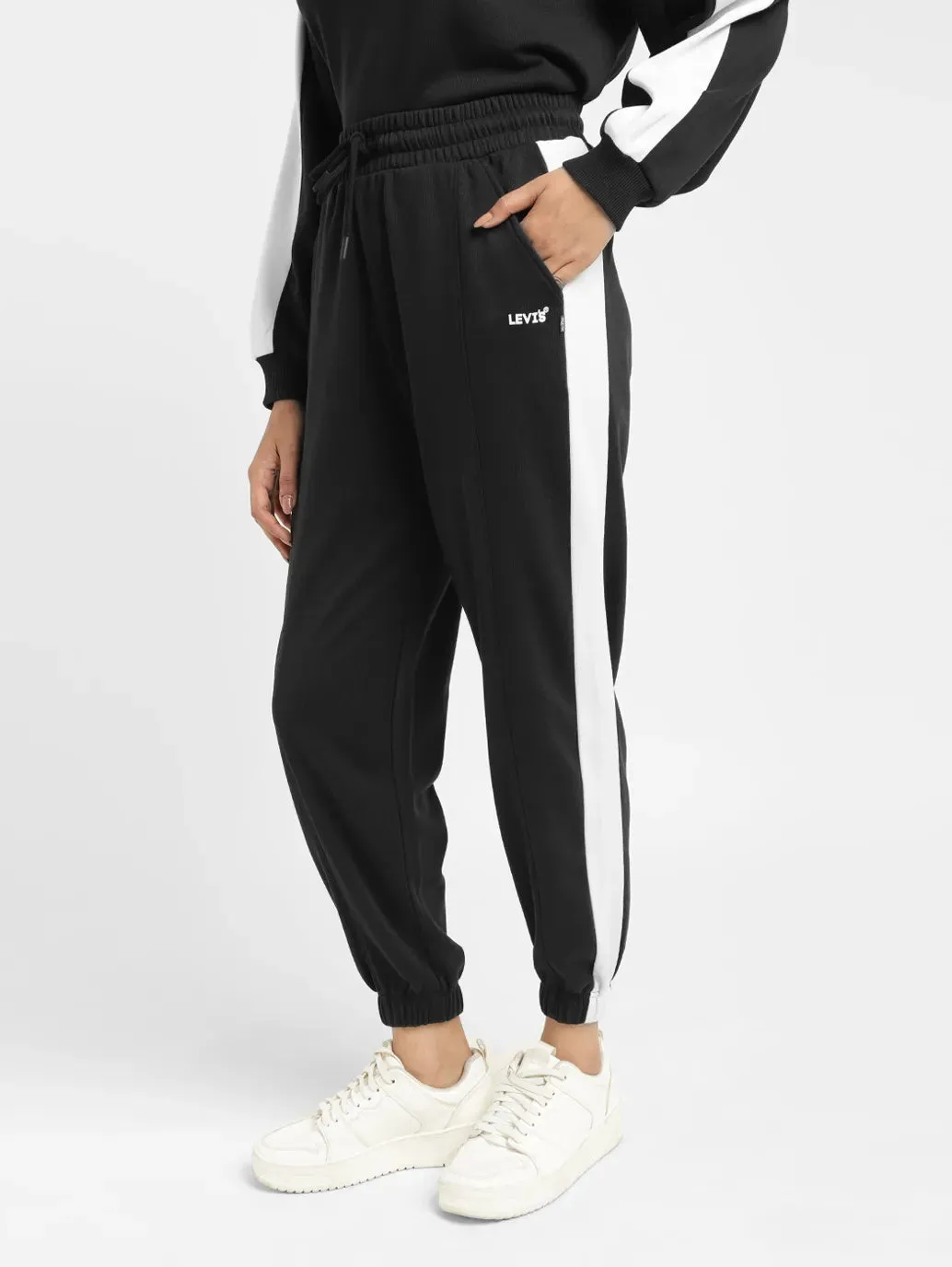 Women's High Rise Black Regular Fit Joggers